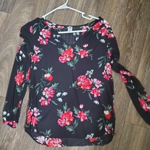 Light weight women's top